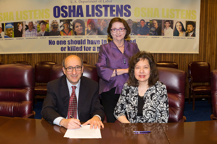 (L to R): Then-Assistant Secretary Dr. David Michaels, USDOL-OSHA; Dr. Michele Sullivan, Board Member, SCHC; and Darlene Susa-Anderson, President, SCHC; at the alliance renewal ceremony on April 13, 2015.