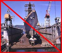 Figure 3: Improper practice -Vessel in floating dry dock with unguarded ends