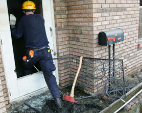 Photo courtesy of FEMA. This picture shows actual disaster site work conditions and may not illustrate proper safety and health procedures.