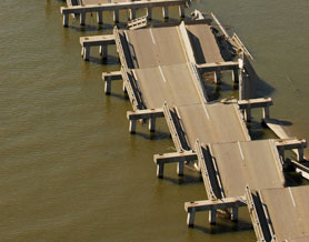Photo courtesy of FEMA. This picture shows actual disaster site work conditions and may not illustrate proper safety and health procedures.