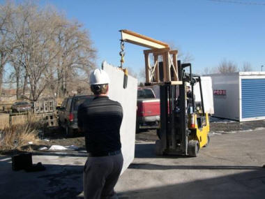 Illustrates employees staying out of the slab's fall shadow during slab transport. Illustrates employees staying out of the slab's fall shadow during slab transport.